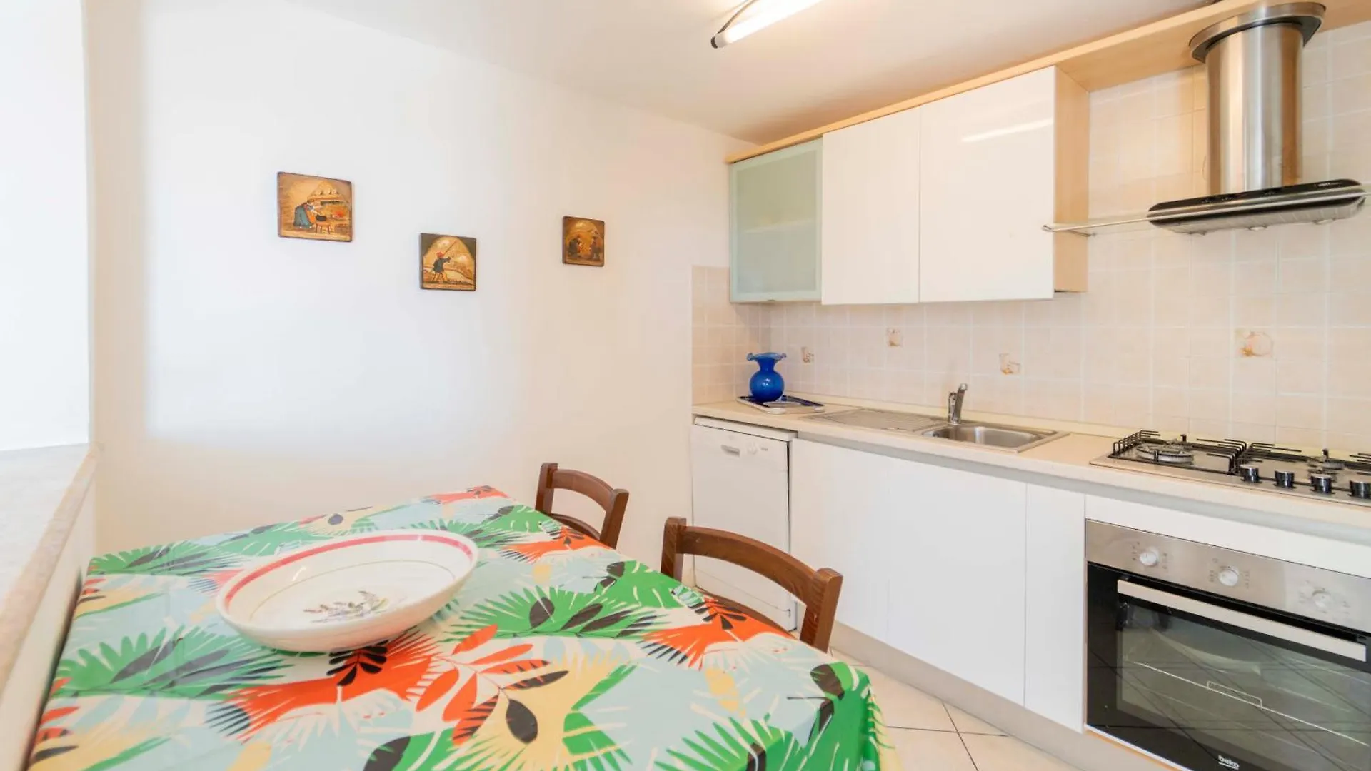 Casa Vacanza Il Portico 莫内利亚